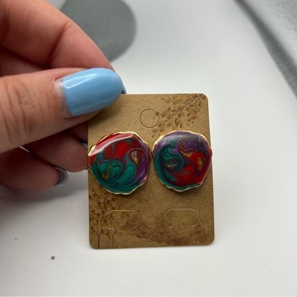 Vintage Purple, Green, Red and Gold Tone Swirl Round Lightweight Stud Earrings - Picture 4 of 5